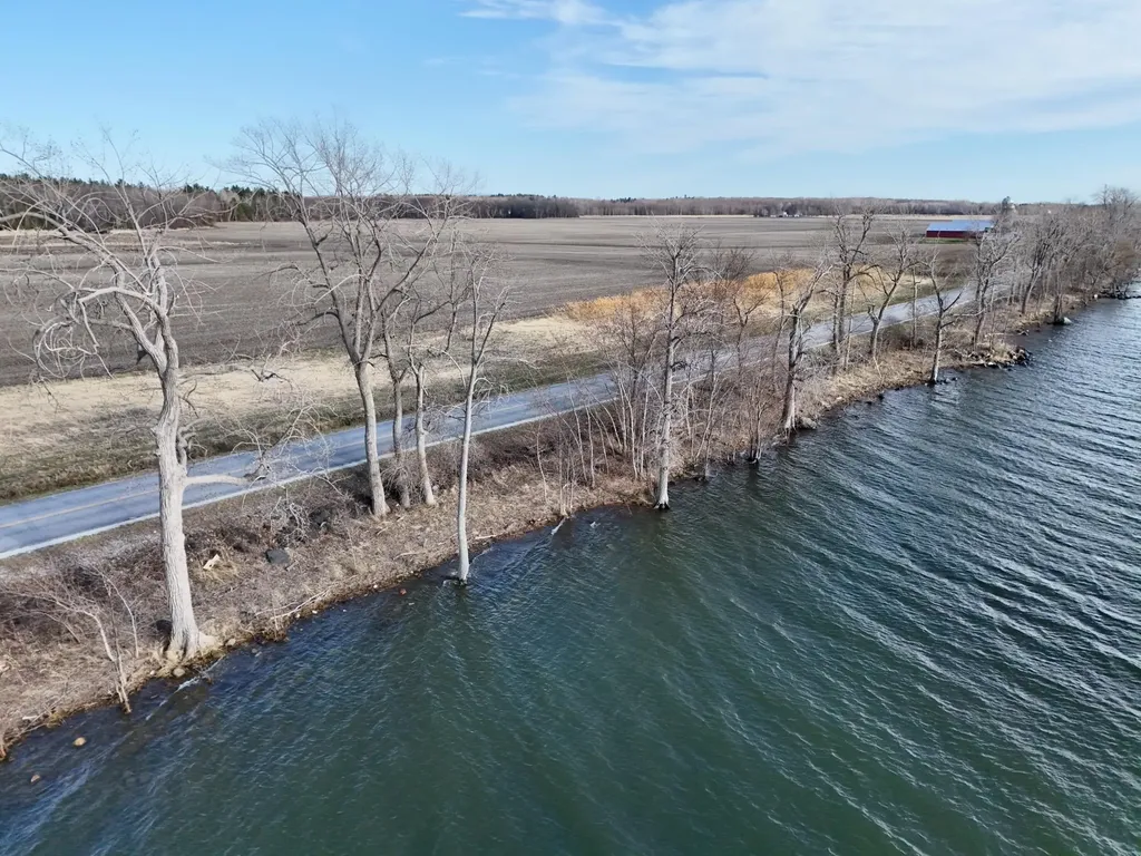 39 West Shore Road Alburgh VT 05440