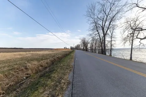 39 West Shore Road Alburgh VT 05440