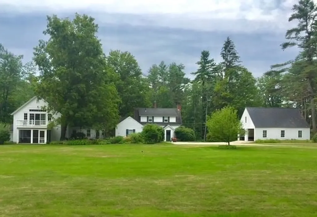 114 Hopkinton Road Concord NH 03301
