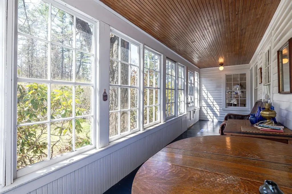 114 Hopkinton Road Concord NH 03301