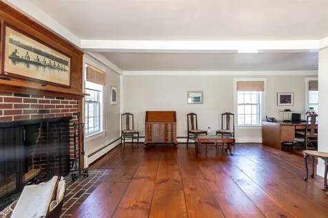 114 Hopkinton Road Concord NH 03301