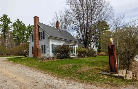 114 Hopkinton Road Concord NH 03301