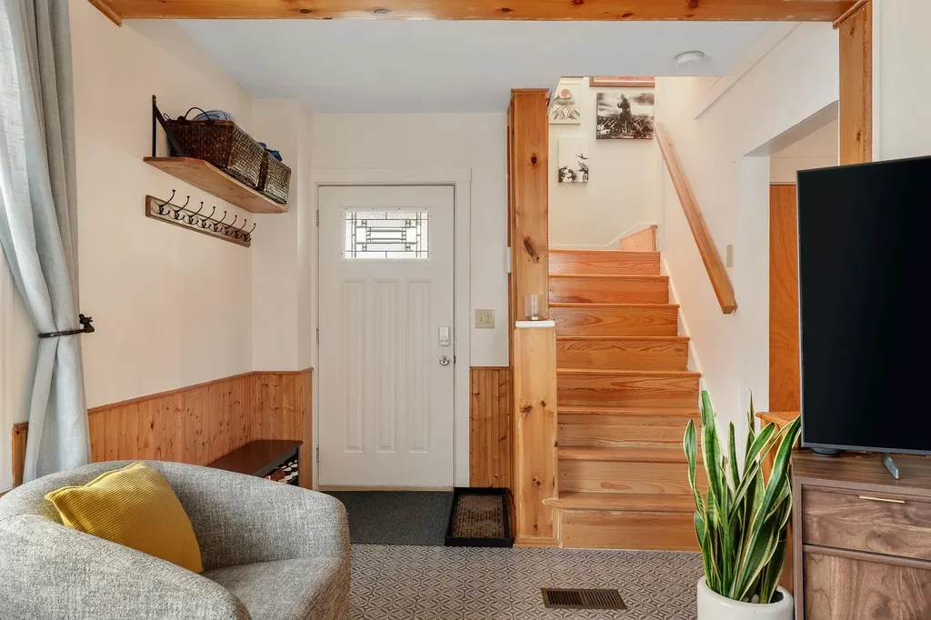 16 George Street Barre City VT 05641