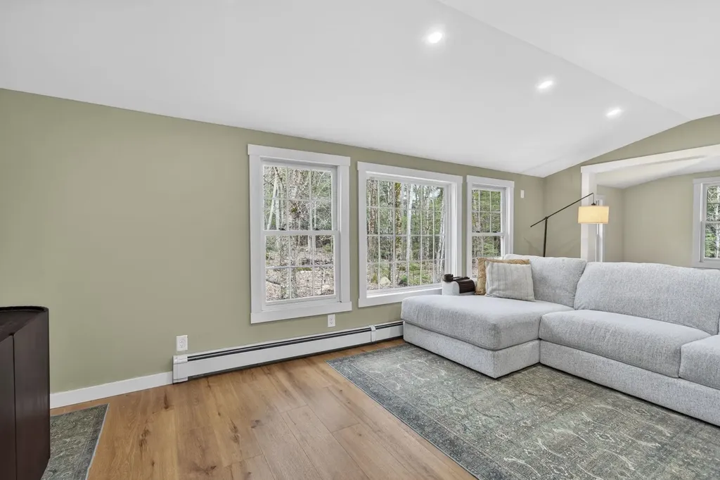 28 Turner Hill Road Antrim NH 03440