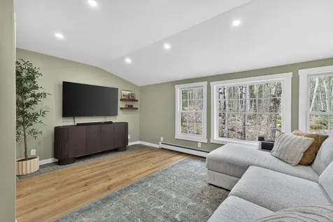 28 Turner Hill Road Antrim NH 03440