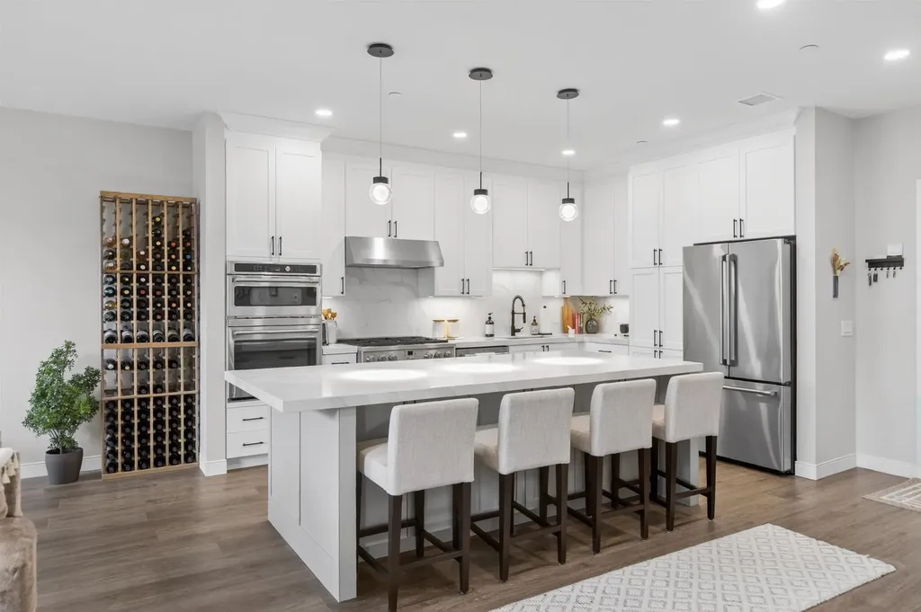 18 Artisan Drive Salem NH 03079