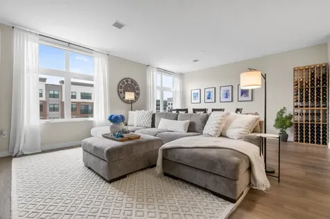 18 Artisan Drive Salem NH 03079