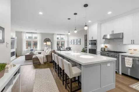 18 Artisan Drive Salem NH 03079