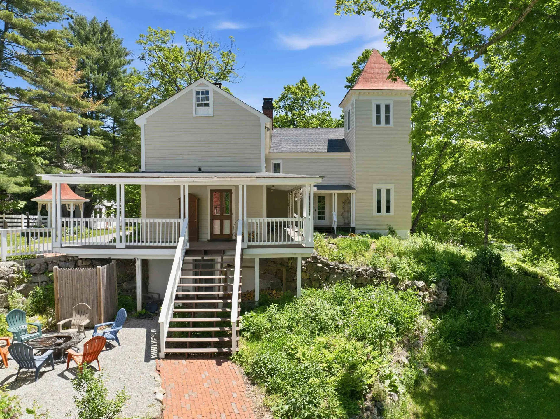 183 Waterloo Street Warner NH 03278