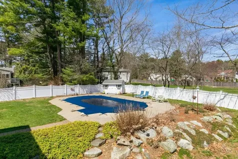 39 Norton Road Hampton NH 03842
