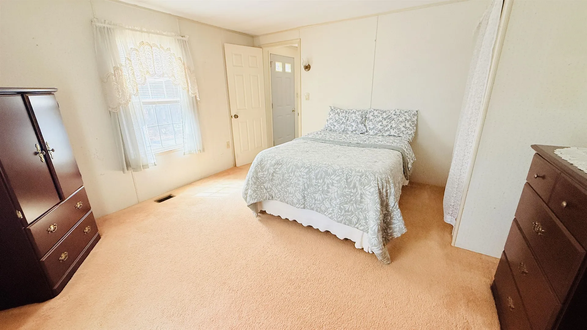 87 Betts Road Rochester NH 03867