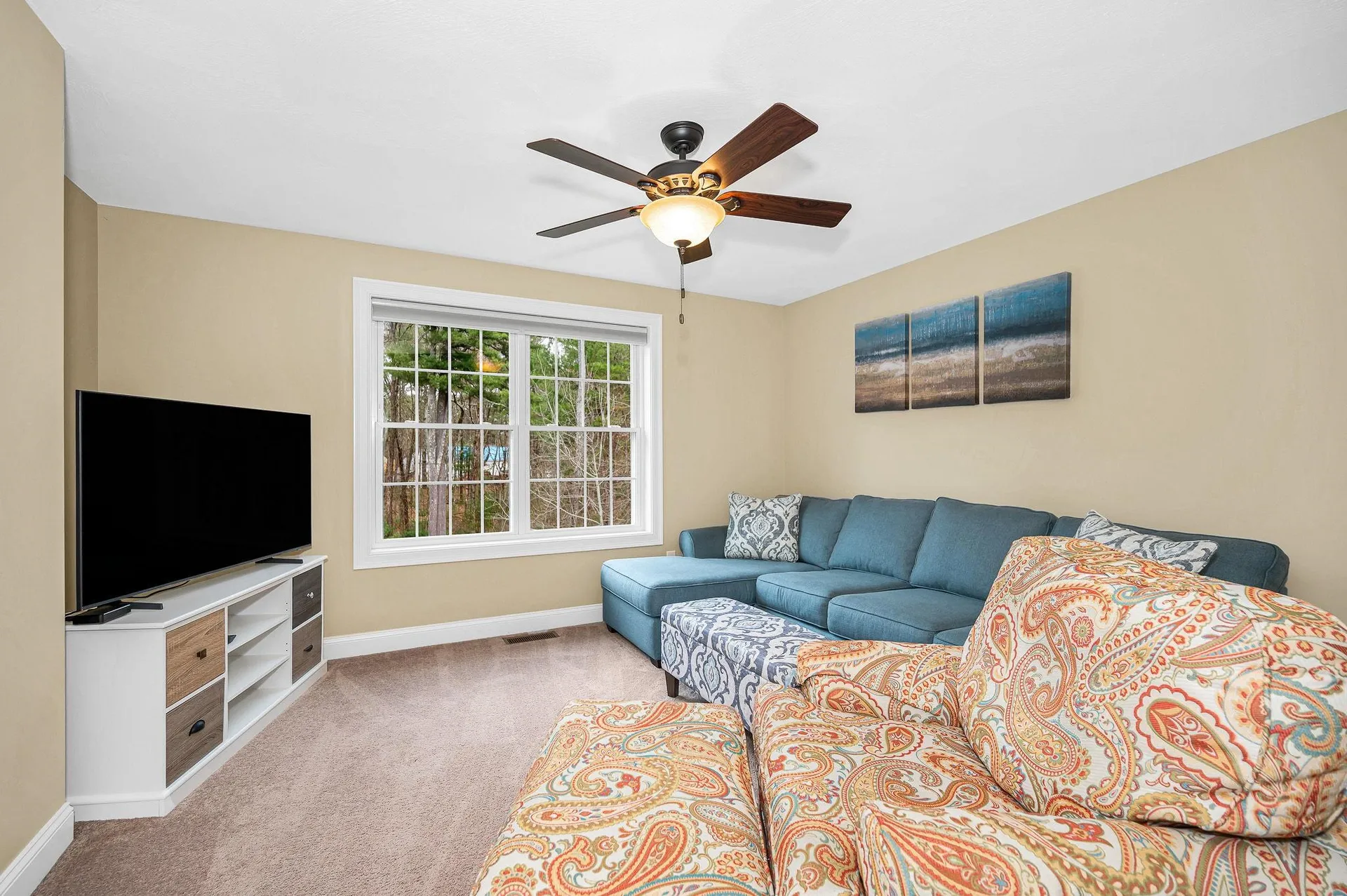 12 Harmony Lane Pelham NH 03076