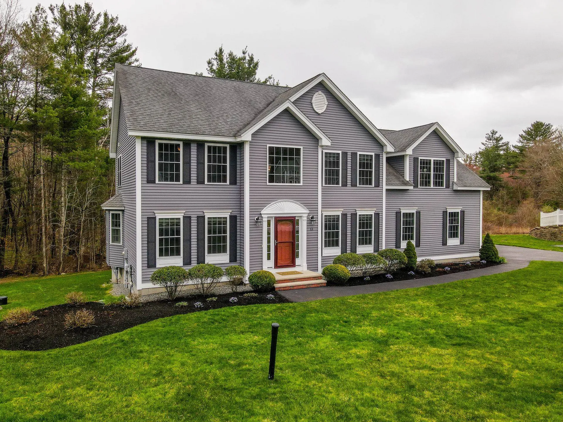 12 Harmony Lane Pelham NH 03076