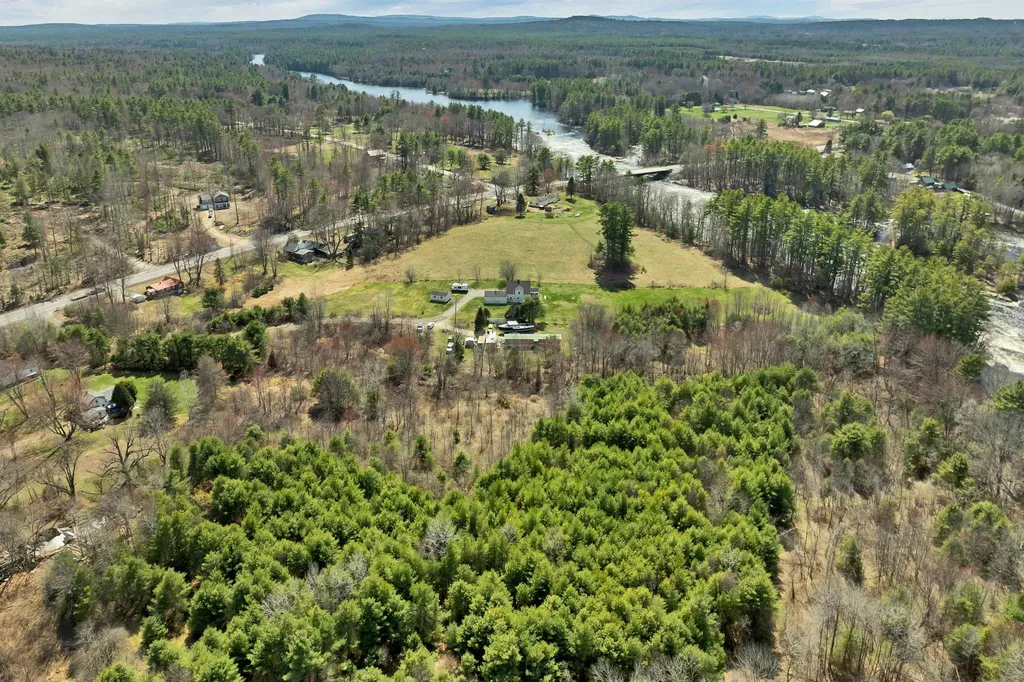 12 Hummingbird Lane Standish ME 04085