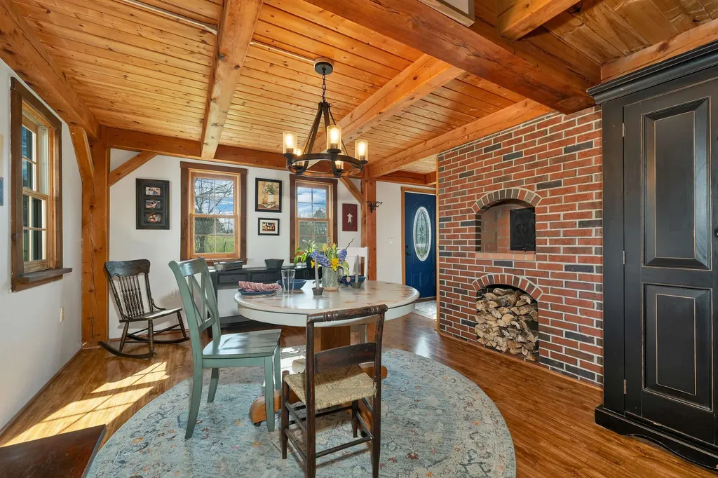 12 Hummingbird Lane Standish ME 04085