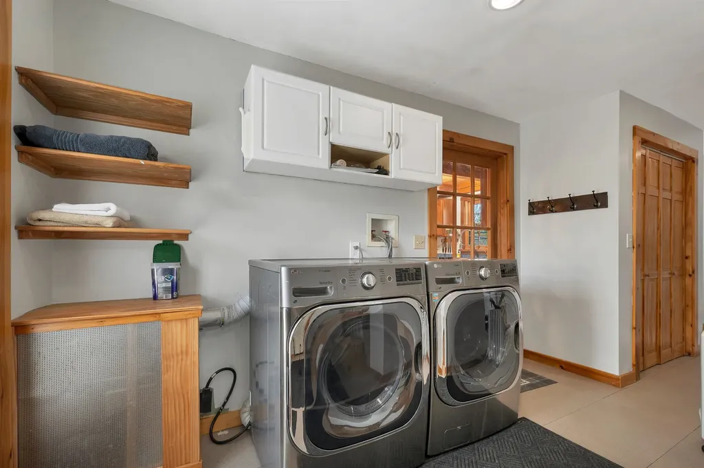 12 Hummingbird Lane Standish ME 04085
