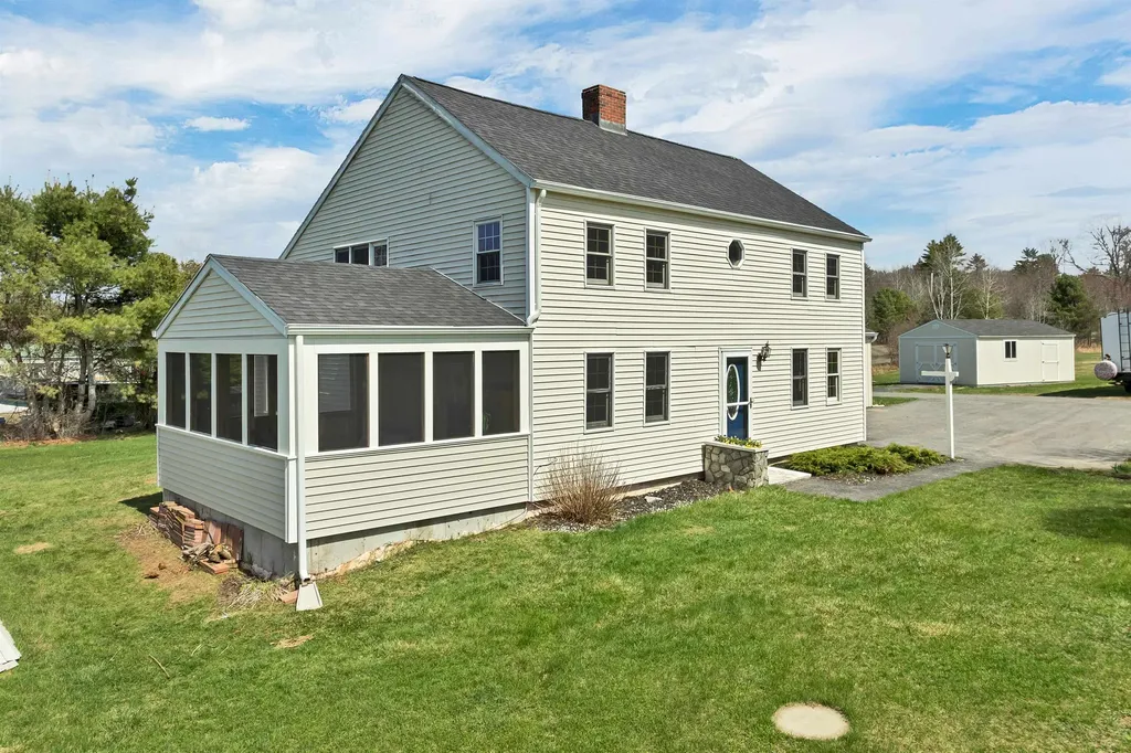 12 Hummingbird Lane Standish ME 04085