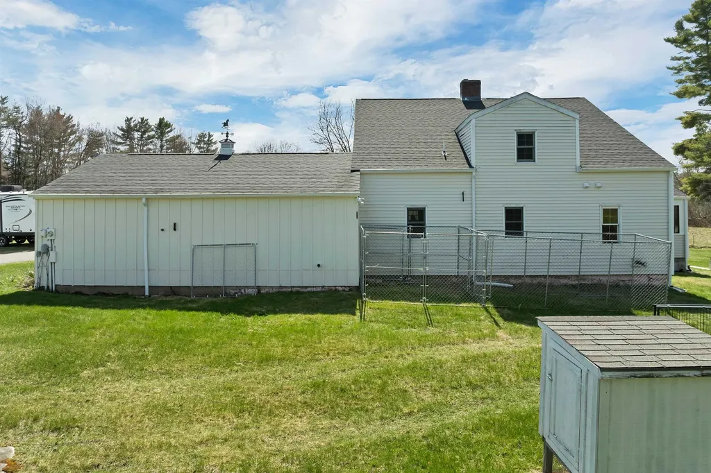 12 Hummingbird Lane Standish ME 04085