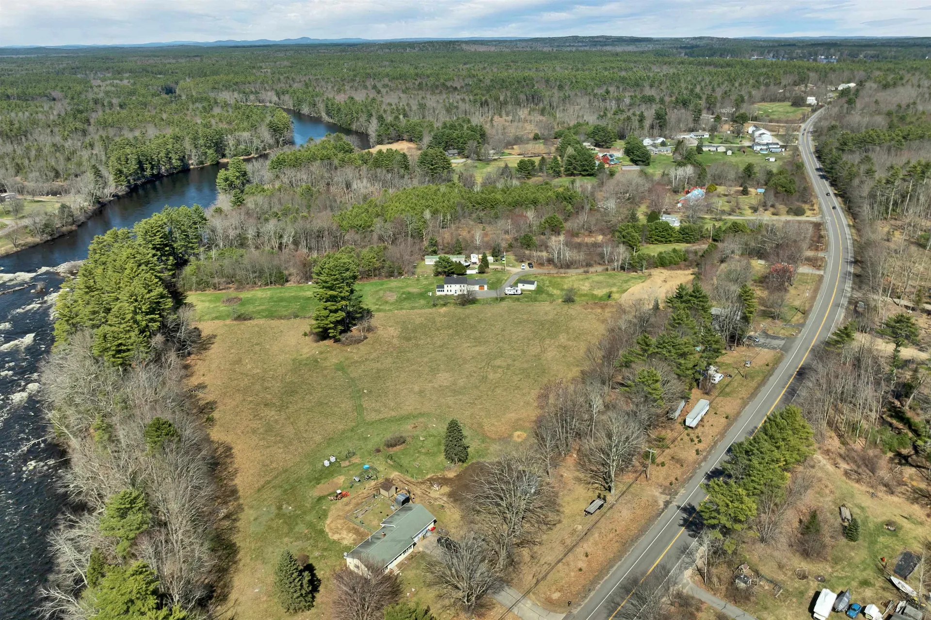 12 Hummingbird Lane Standish ME 04085