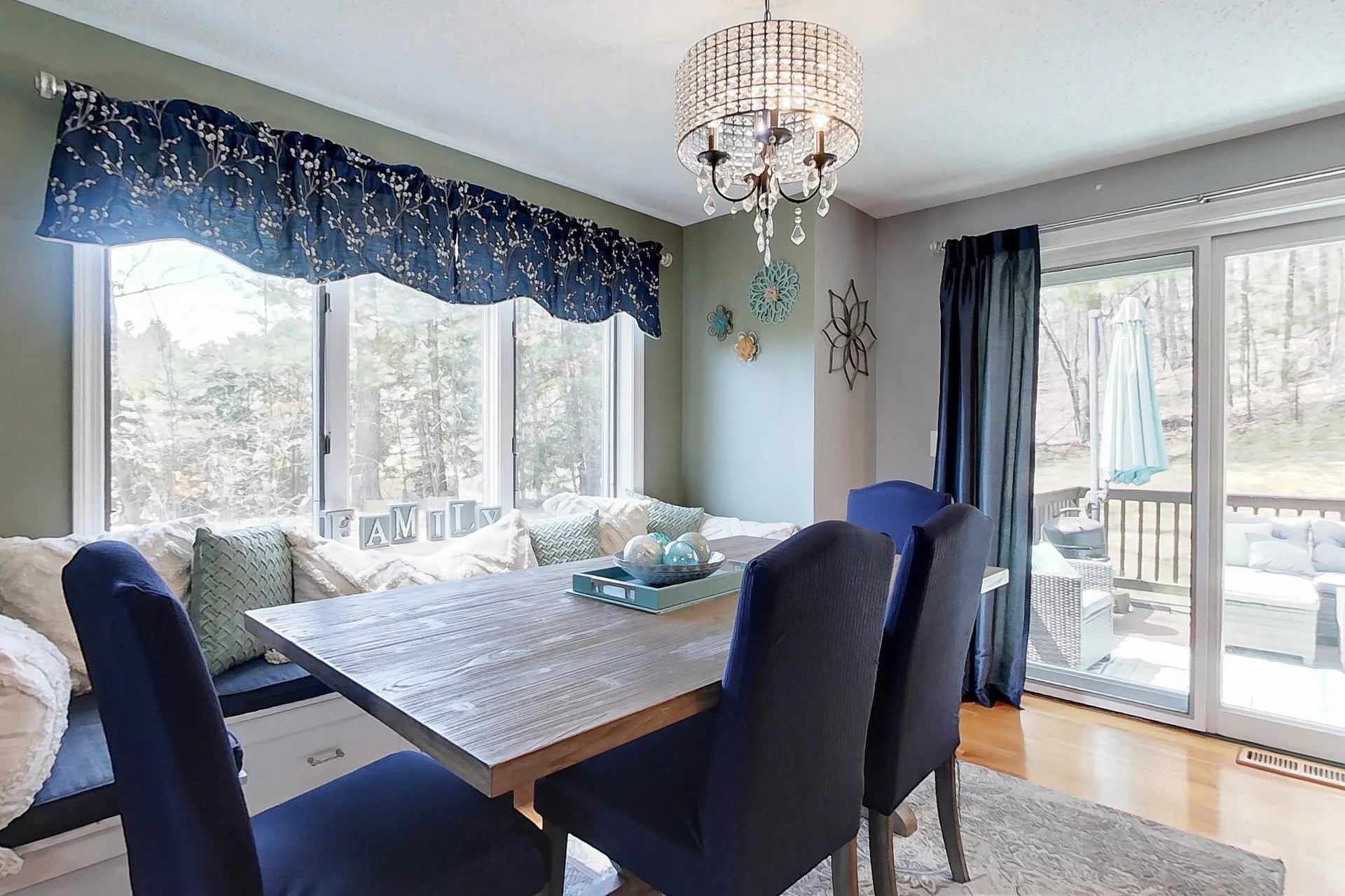 21 Gloucester Lane Nashua NH 03063