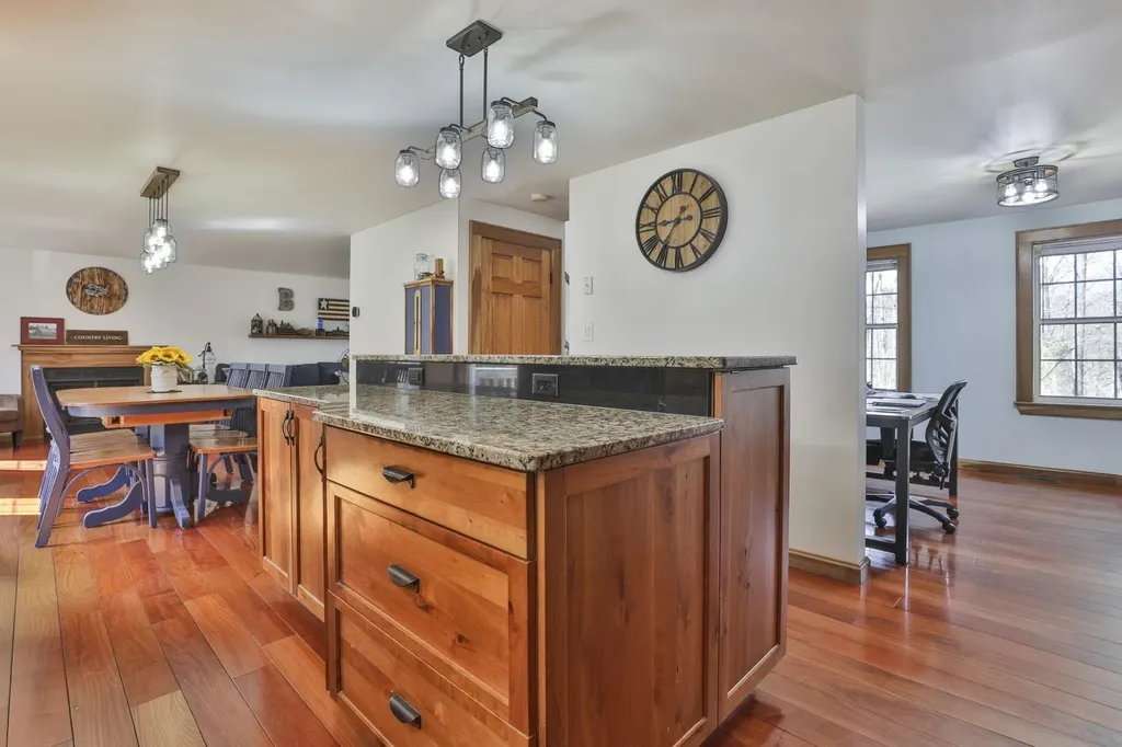 317 Middle Branch Road New Boston NH 03070