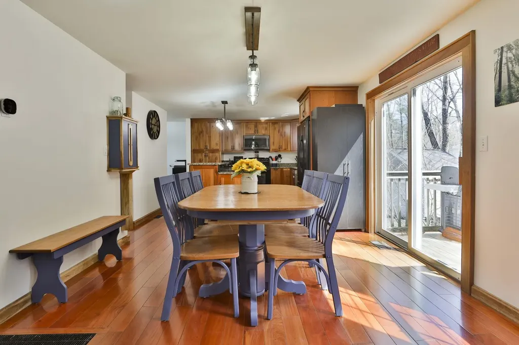 317 Middle Branch Road New Boston NH 03070