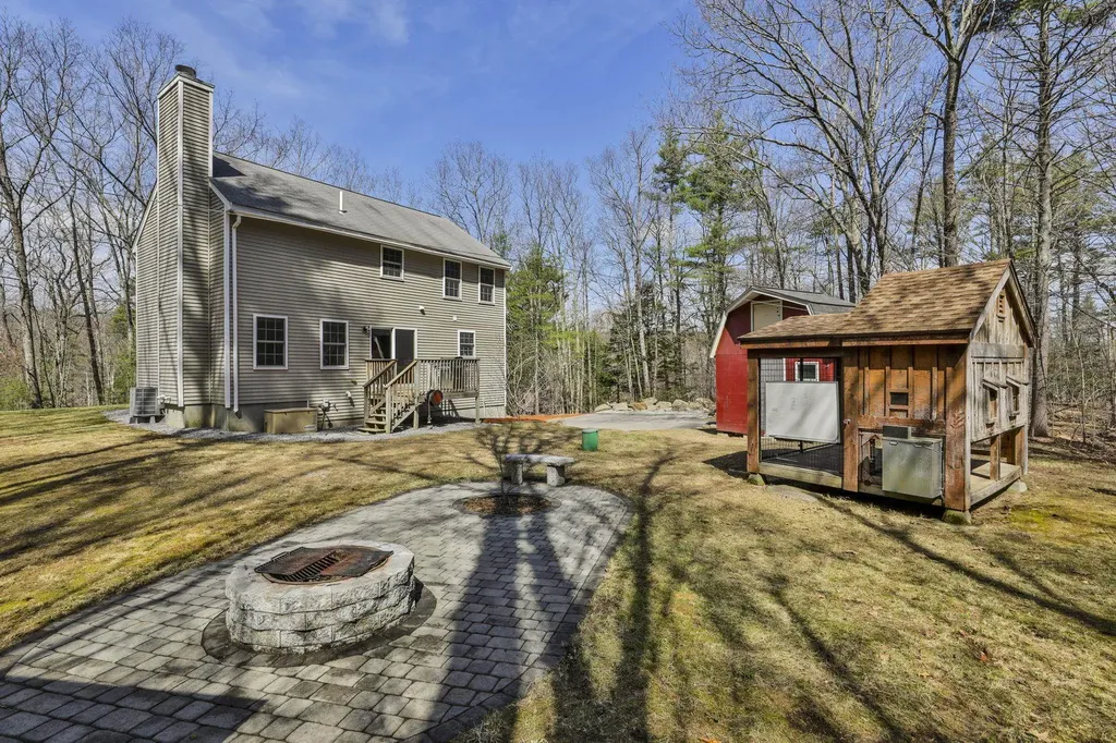 317 Middle Branch Road New Boston NH 03070