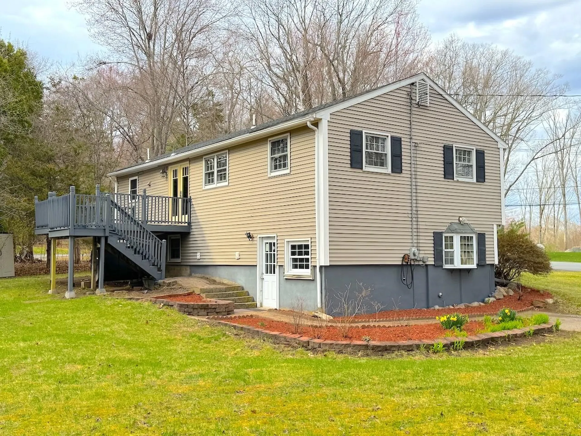 30 Highland Street Newton NH 03858