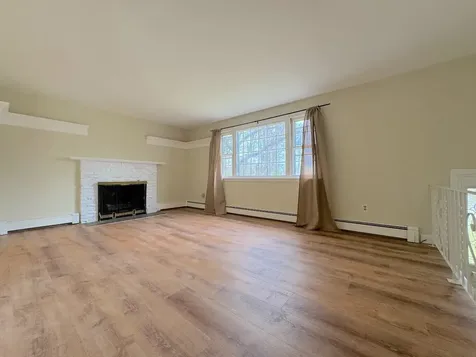 30 Highland Street Newton NH 03858