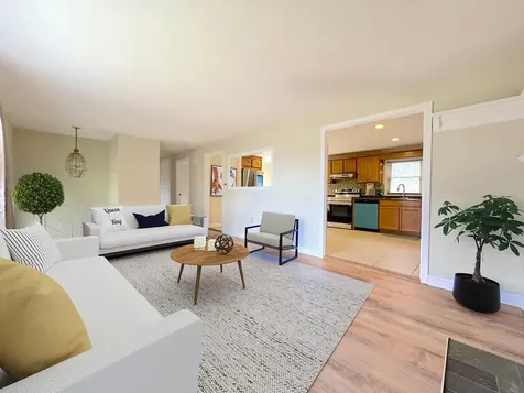 30 Highland Street Newton NH 03858
