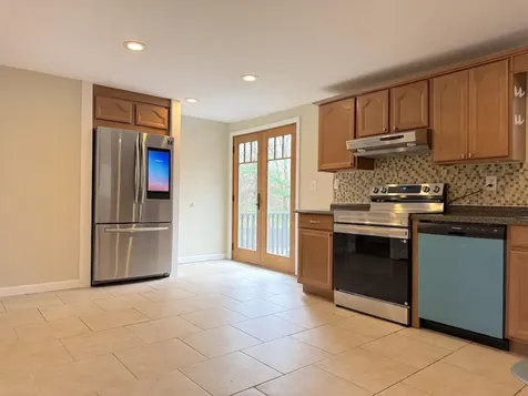 30 Highland Street Newton NH 03858