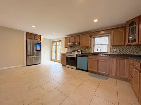 30 Highland Street Newton NH 03858