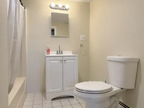 30 Highland Street Newton NH 03858