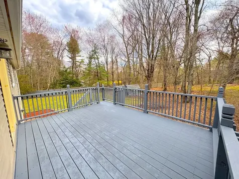 30 Highland Street Newton NH 03858