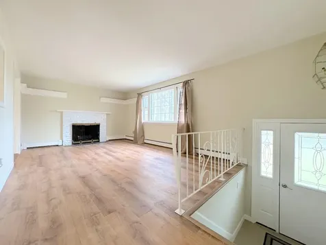 30 Highland Street Newton NH 03858