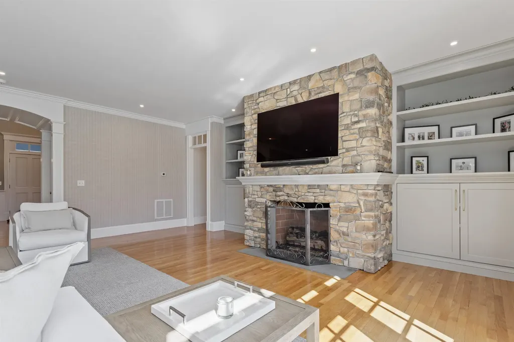 5 Cider Hill Road Hampton Falls NH 03844