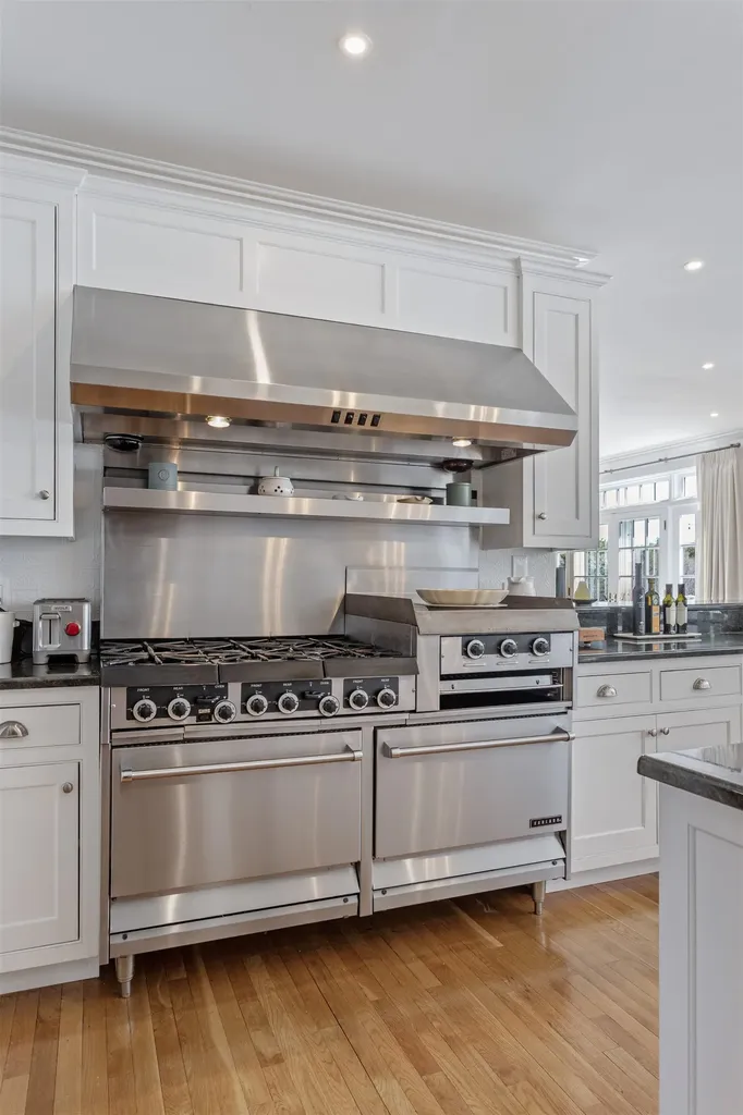 5 Cider Hill Road Hampton Falls NH 03844