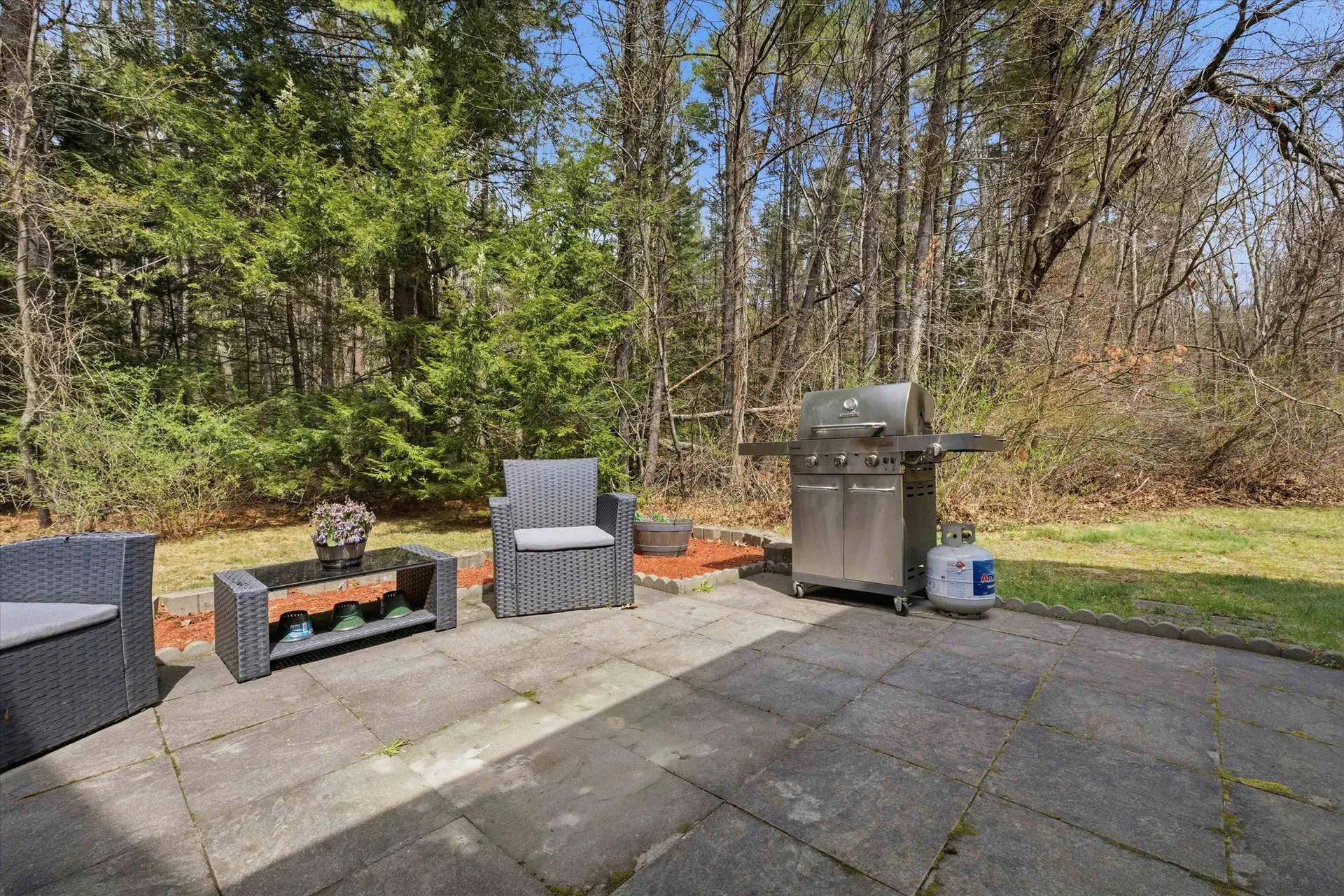 16 Kearns Drive Merrimack NH 03054