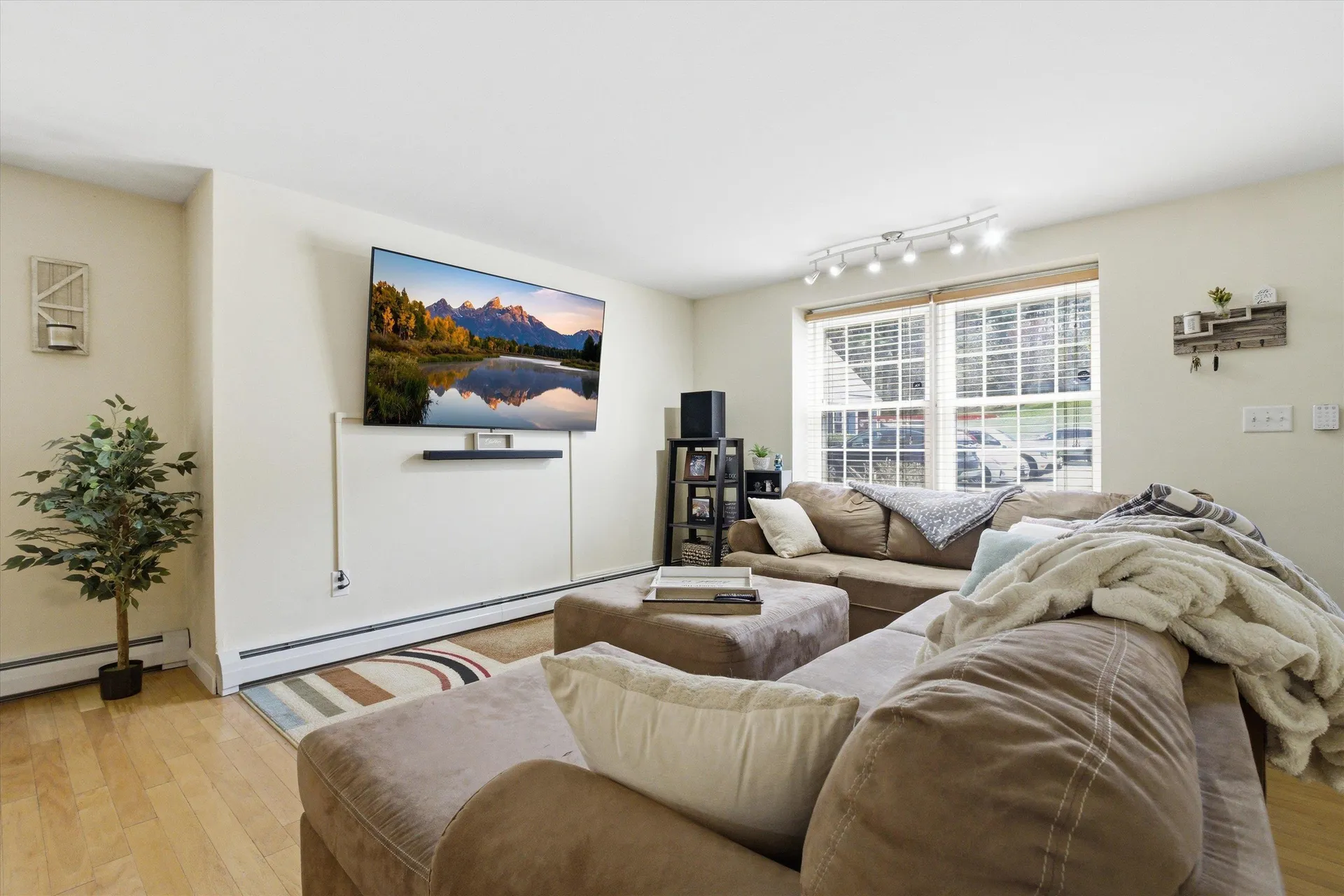 16 Kearns Drive Merrimack NH 03054