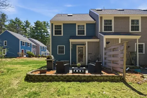 16 Kearns Drive Merrimack NH 03054