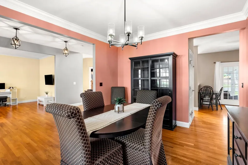 30 Hunter Mill Way Londonderry NH 03053