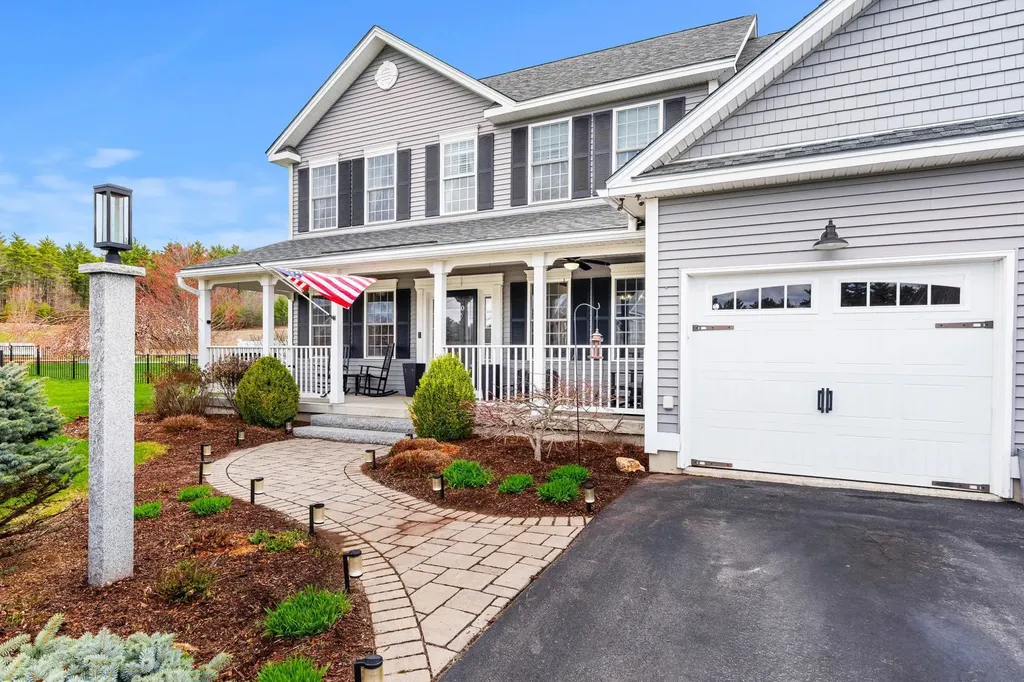 30 Hunter Mill Way Londonderry NH 03053