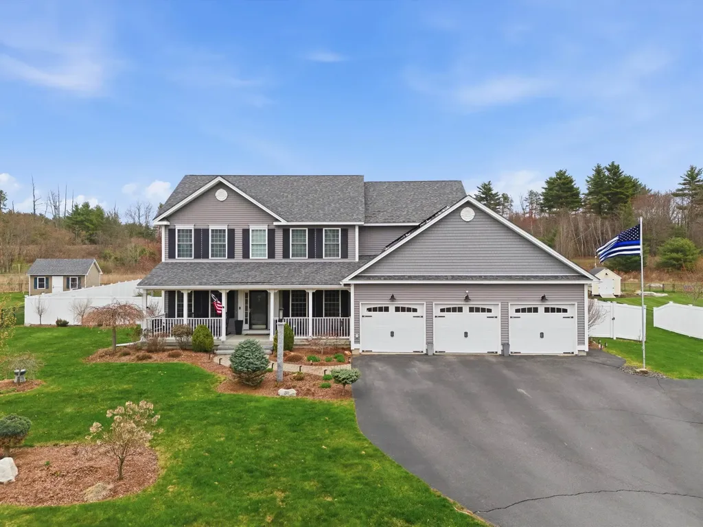 30 Hunter Mill Way Londonderry NH 03053