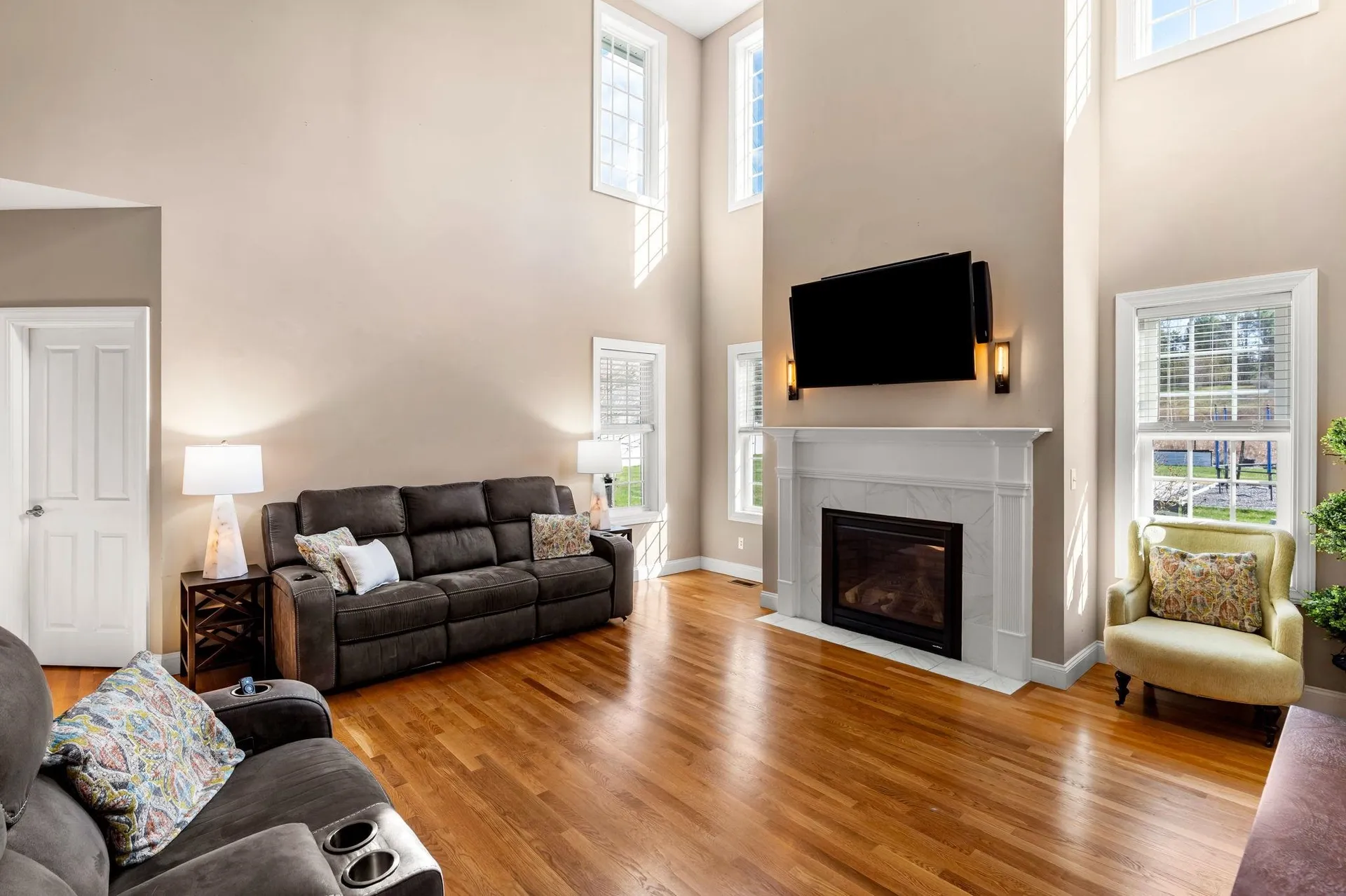 30 Hunter Mill Way Londonderry NH 03053