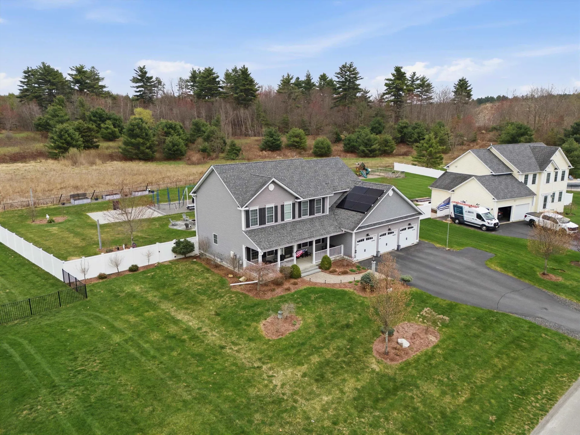 30 Hunter Mill Way Londonderry NH 03053