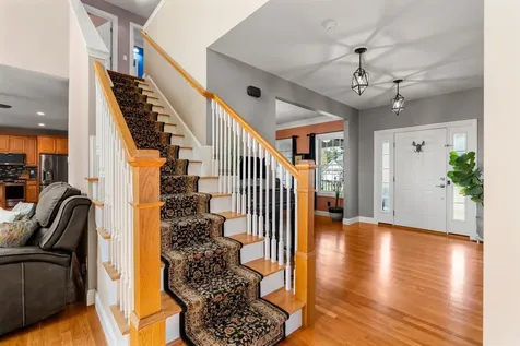 30 Hunter Mill Way Londonderry NH 03053
