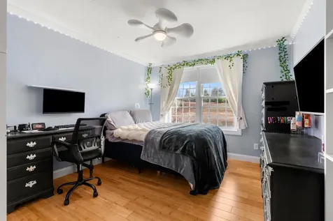 30 Hunter Mill Way Londonderry NH 03053