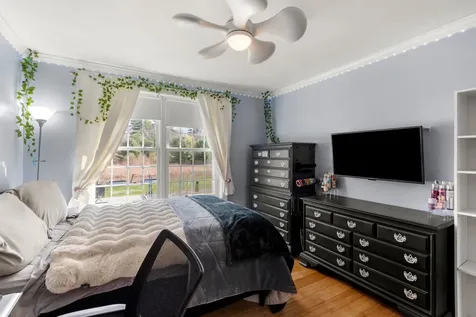 30 Hunter Mill Way Londonderry NH 03053