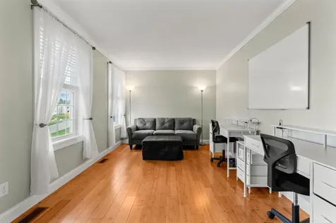 30 Hunter Mill Way Londonderry NH 03053