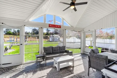 30 Hunter Mill Way Londonderry NH 03053